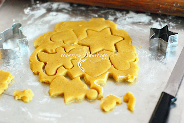 Cutting Christmas Sablés Shapes With Cookie Cutters